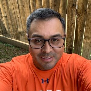 Meet your Posher, Rolando